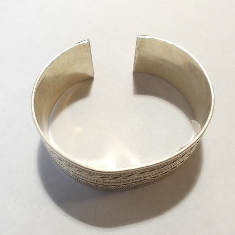 Bracciale etnico in argento 925 rigido