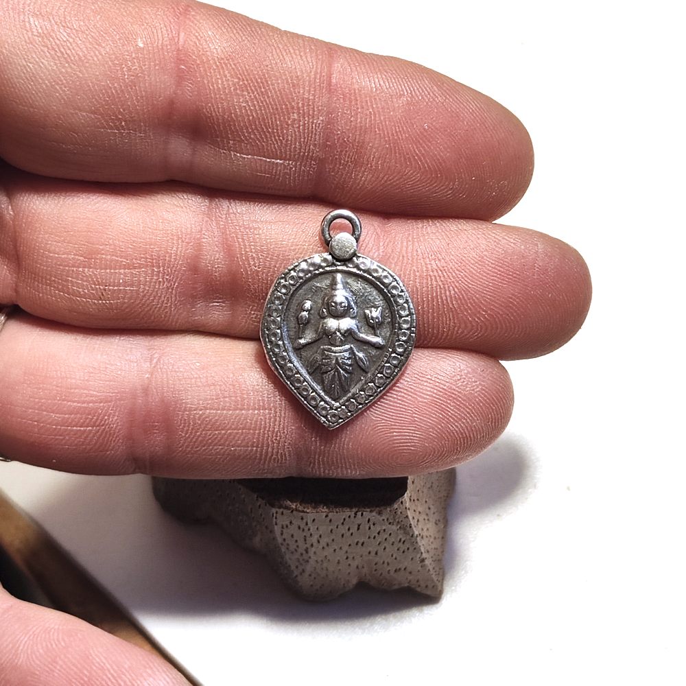Small ETHNIC Shiva pendant
