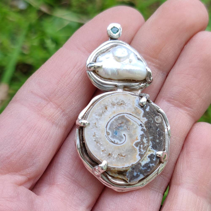 Ciondolo Ammonite fossile in argento 925 - Pezzo unico