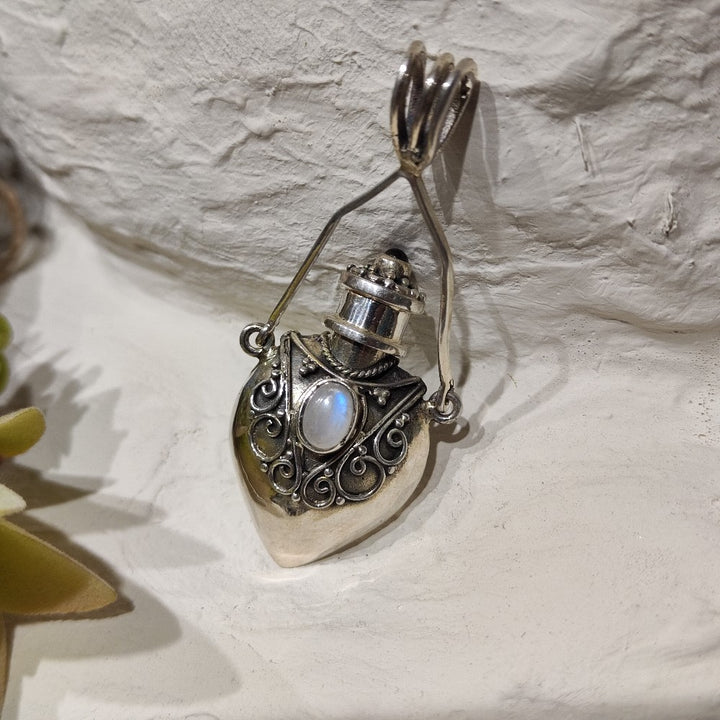 Silver perfume holder pendant - TRANQUUEBAR