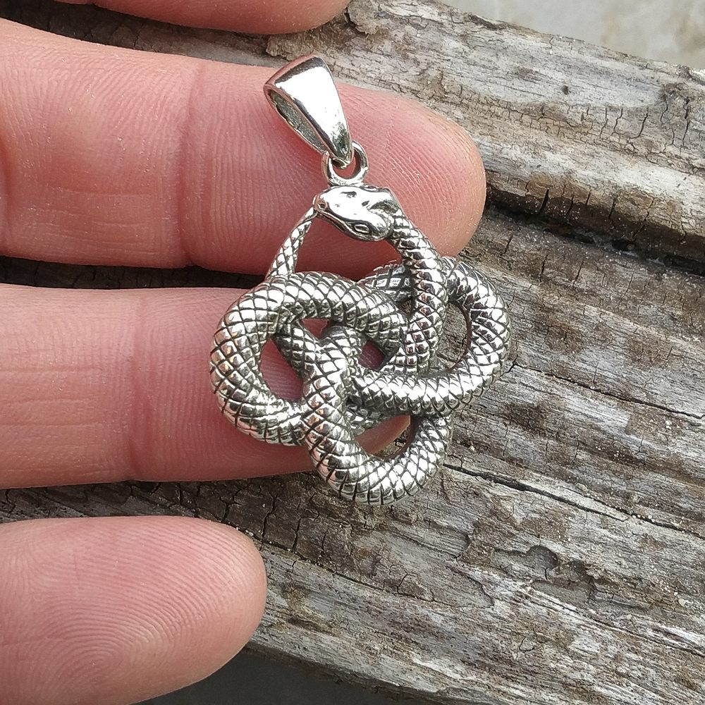 Ciondolo a SERPENTE in argento 925 - TAMIA