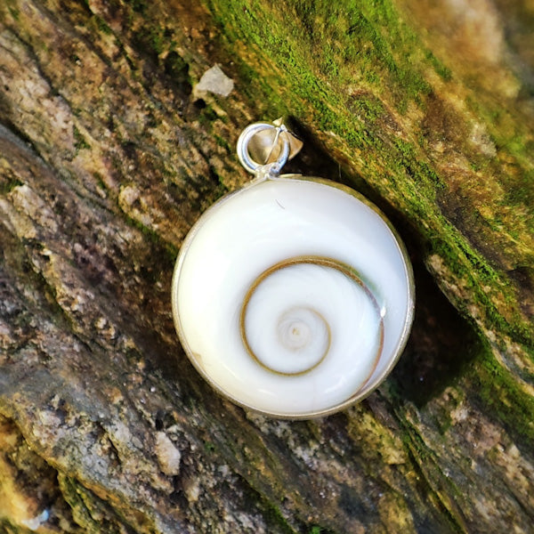 Ciondolo ABHAYA con OCCHIO di SANTA LUCIA in argento 925 Ciondolo artigianale