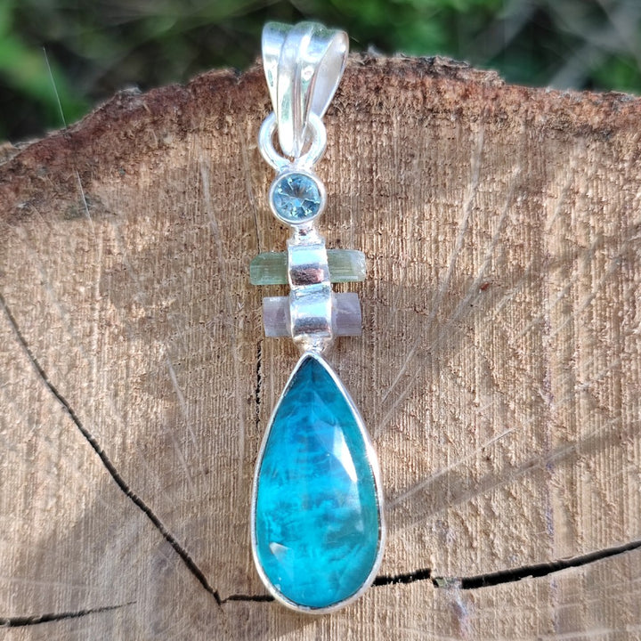 Ciondolo ACHINTYA con pietra QUARZO AZZURRO e TORMALINA in argento 925 Ciondolo artigianale