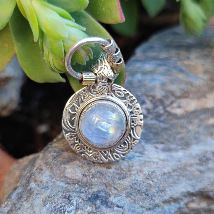 Ciondolo BRIJESH con pietra PIETRA DI LUNA in argento 925 Ciondolo artigianale