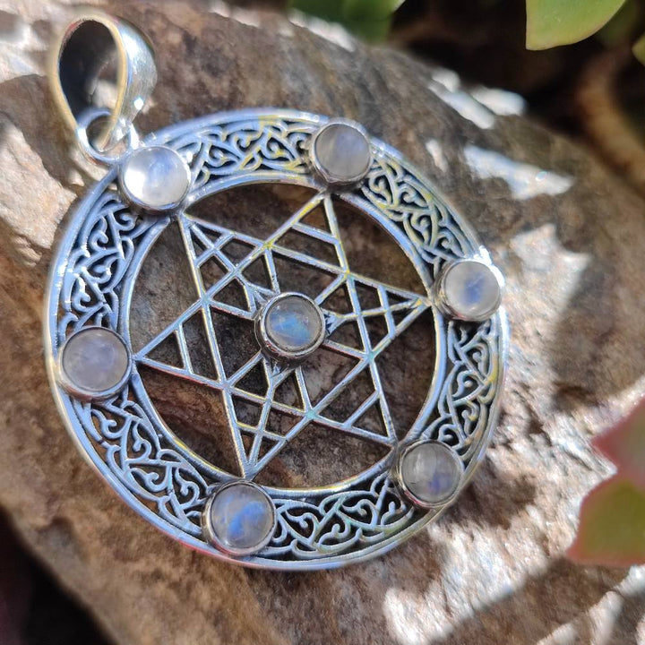 Ciondolo GURDEEP con pietra GRANATO o PIETRA DI LUNA in argento 925 Ciondolo artigianale