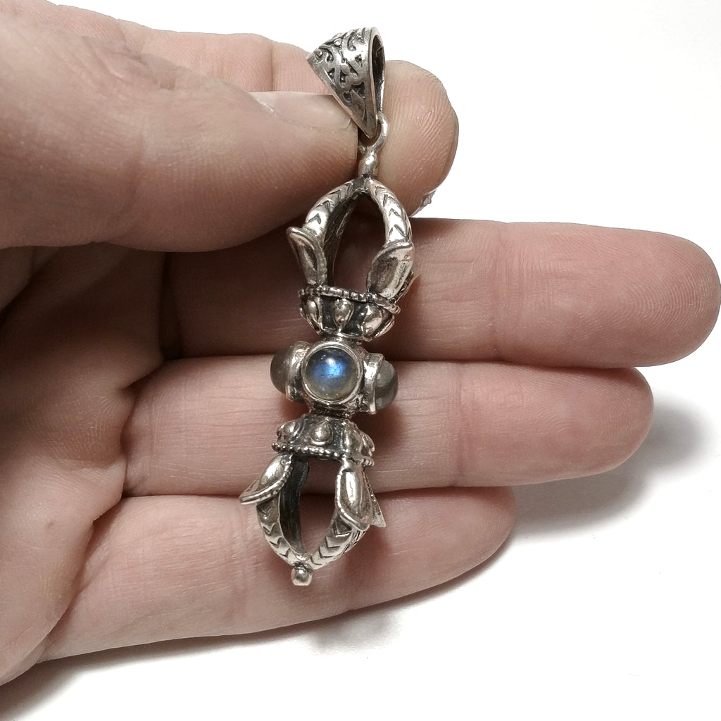 Ciondolo ETNICO in argento 925 con DORJE / VAJRA Occhio di Tigre , Labradorite , Onice nero | GIOIELLI IN ARGENTO