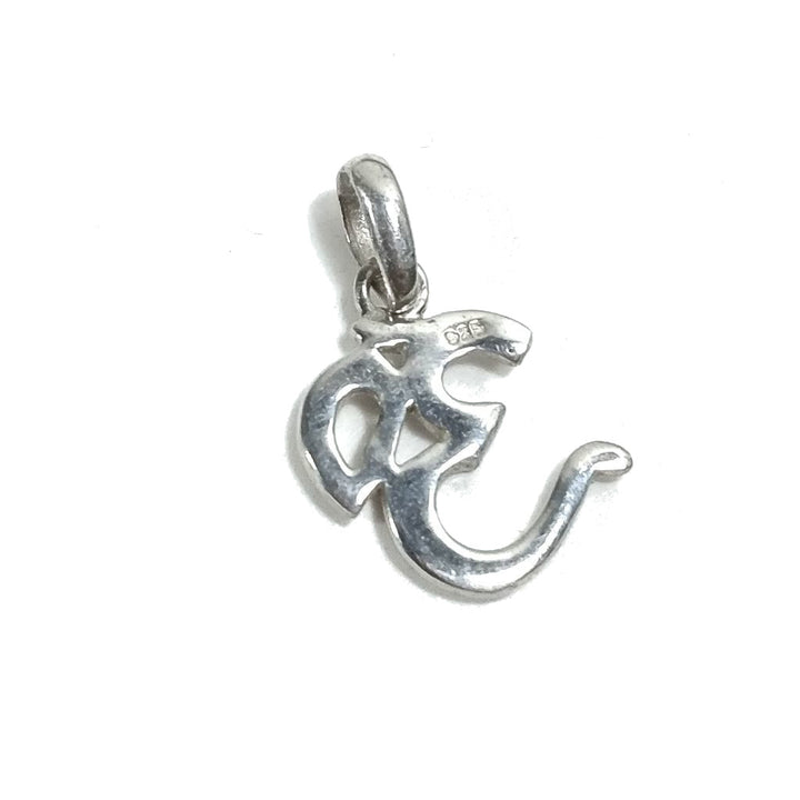 Ciondolo ETNICO in argento 925 con OM - AUM Mantra | GIOIELLI IN ARGENTO