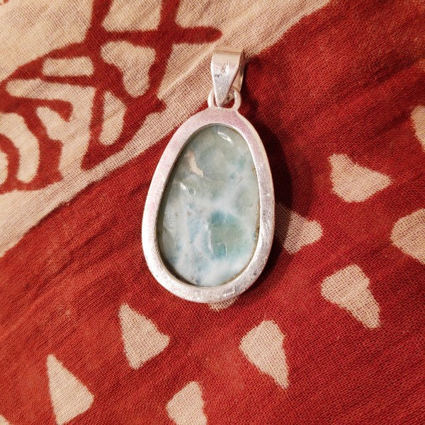 Ciondolo MAR con pietra LARIMAR  in argento 925 Ciondolo artigianale