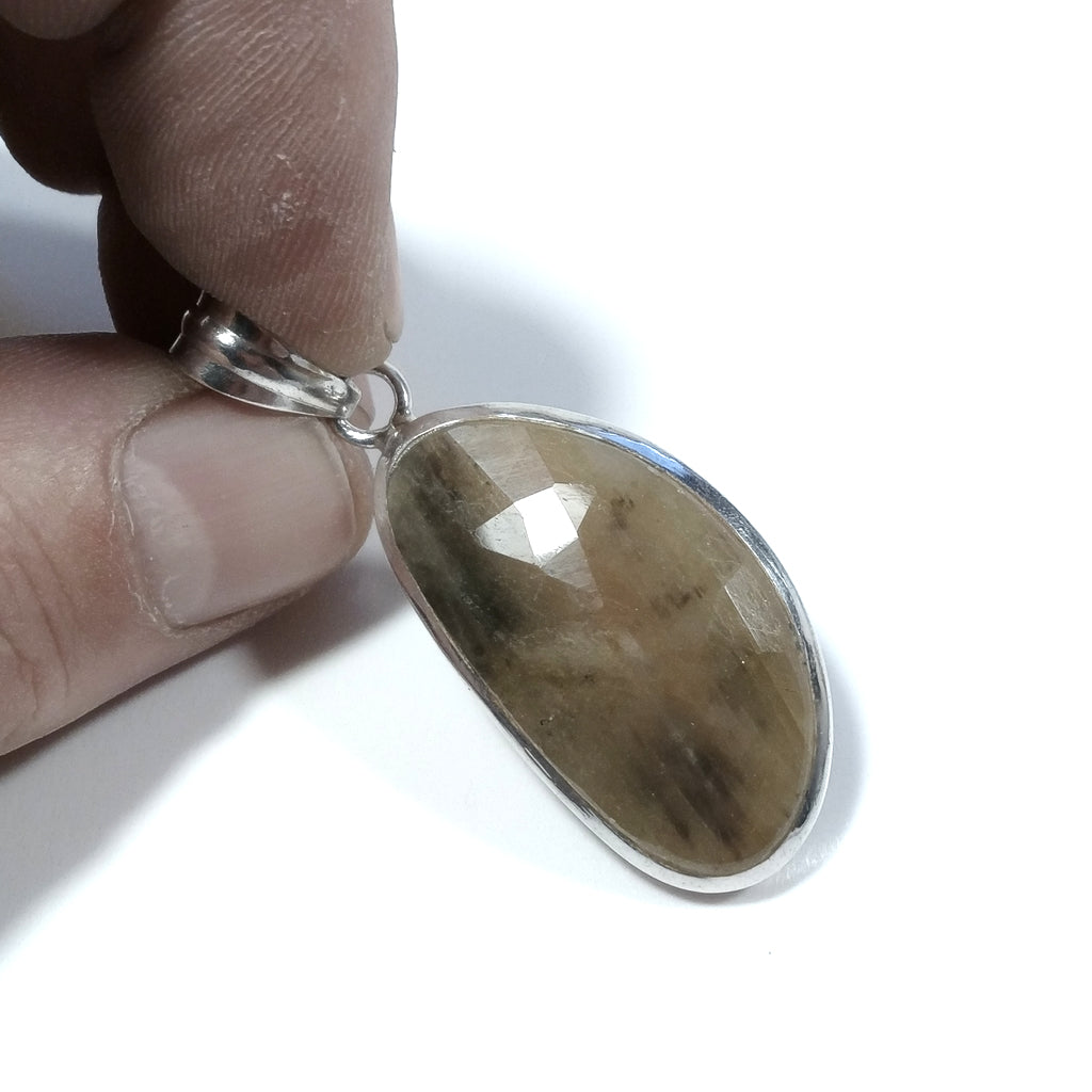 STEINANHÄNGER | in 925er Silber mit braunem Saphir | SILBERSCHMUCK
