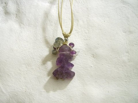 Ciondolo Elba in Ametista con Labradorite