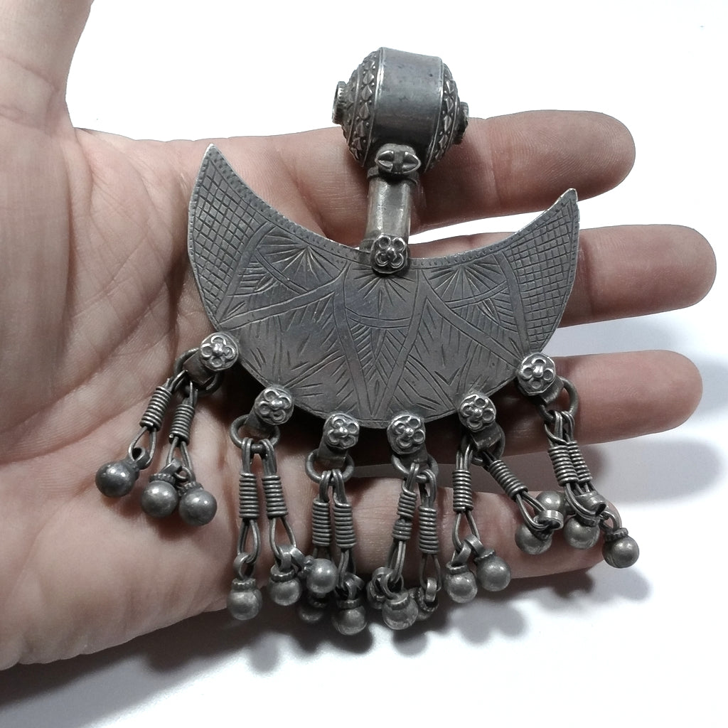 Ciondolo artigianale in argento 925 ORNAMENTI etnici | GIOIELLI ETNICI