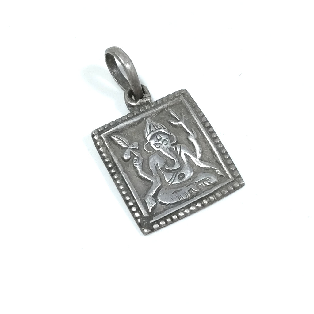 Ciondolo ETNICO in argento 925 con GANESH | GIOIELLI ETNICI