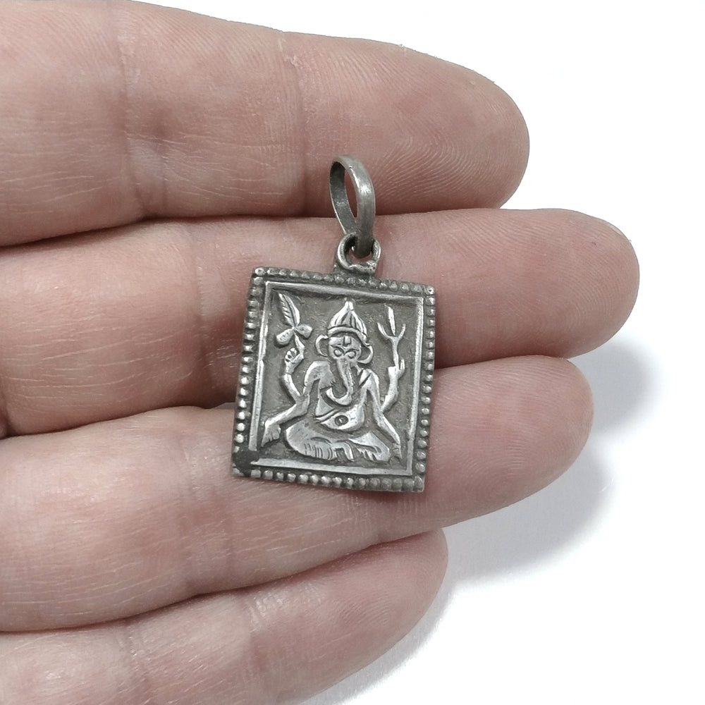 Ciondolo ETNICO in argento 925 con GANESH | GIOIELLI ETNICI