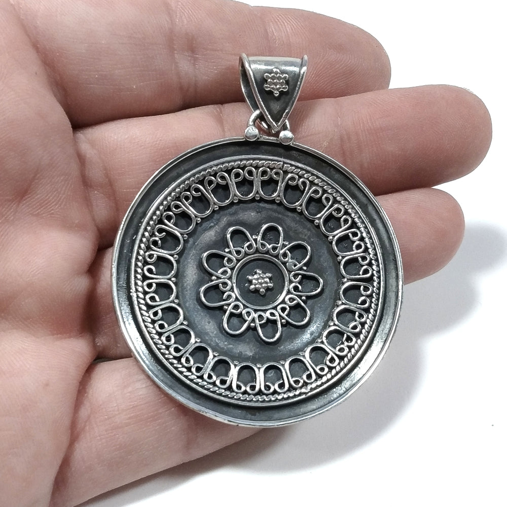 Ciondolo artigianale in argento 925 ORNAMENTI etnici | GIOIELLI ETNICI