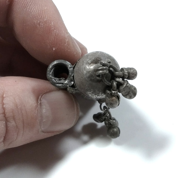 Ciondolo ETNICO in argento antico con PORTA PREGHIERE
