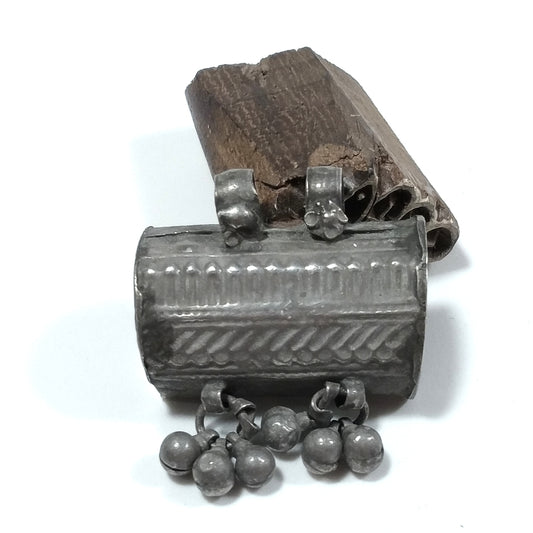 Ciondolo ETNICO in argento antico con PORTA PREGHIERE | GIOIELLI ETNICI – immagine2