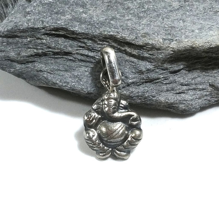 Ciondolo etnico in argento 925 con GANESH - SINDRI