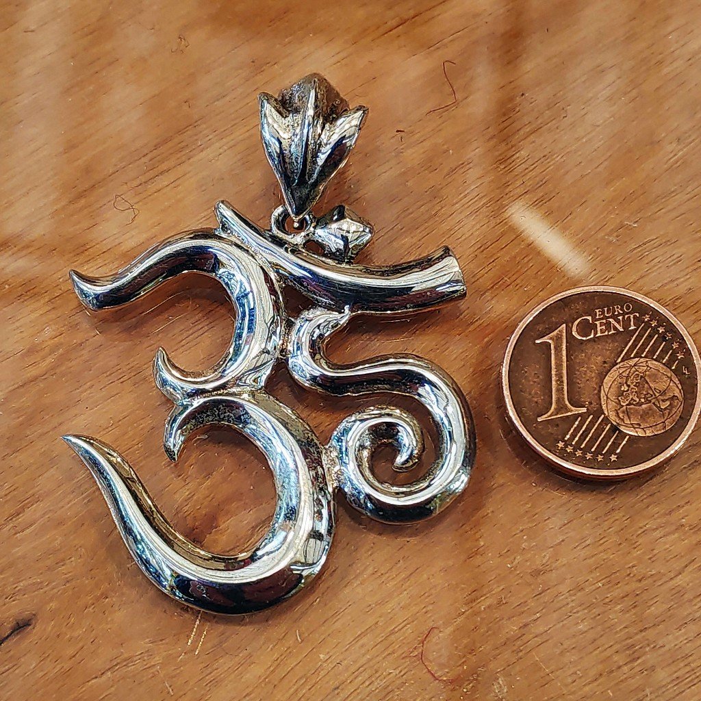 OM PENDANT in 925 silver - large