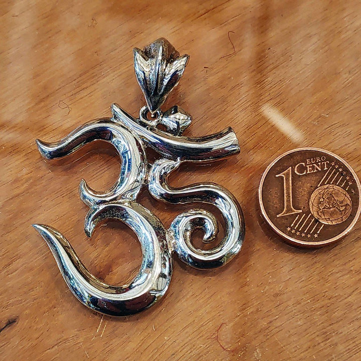OM PENDANT in 925 silver - large