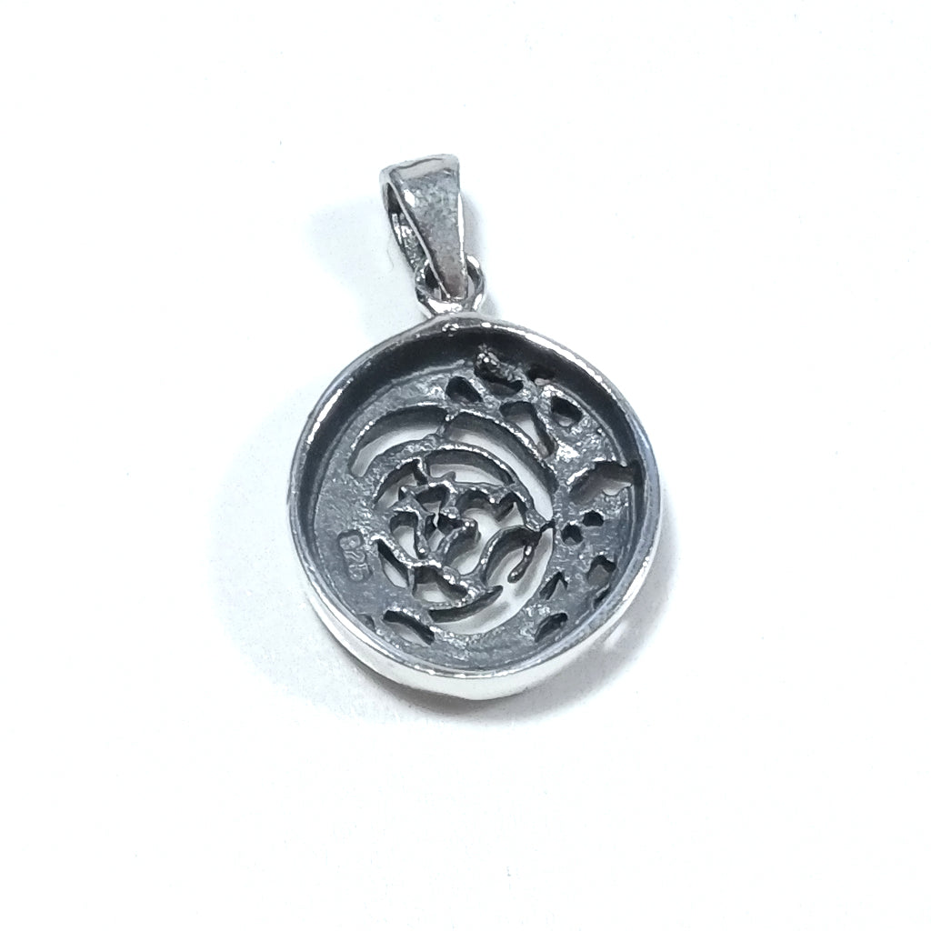 Ciondolo etnico in argento 925 con OM - Aum Mantra