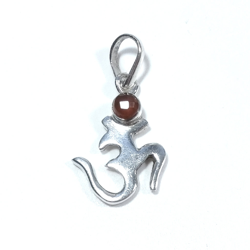 Ciondolo ETNICO in argento 925 con OM - AUM Mantra Corniola | GIOIELLI IN ARGENTO