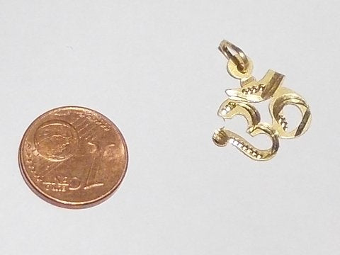 OM pendant in 18k gold - VALMIKI