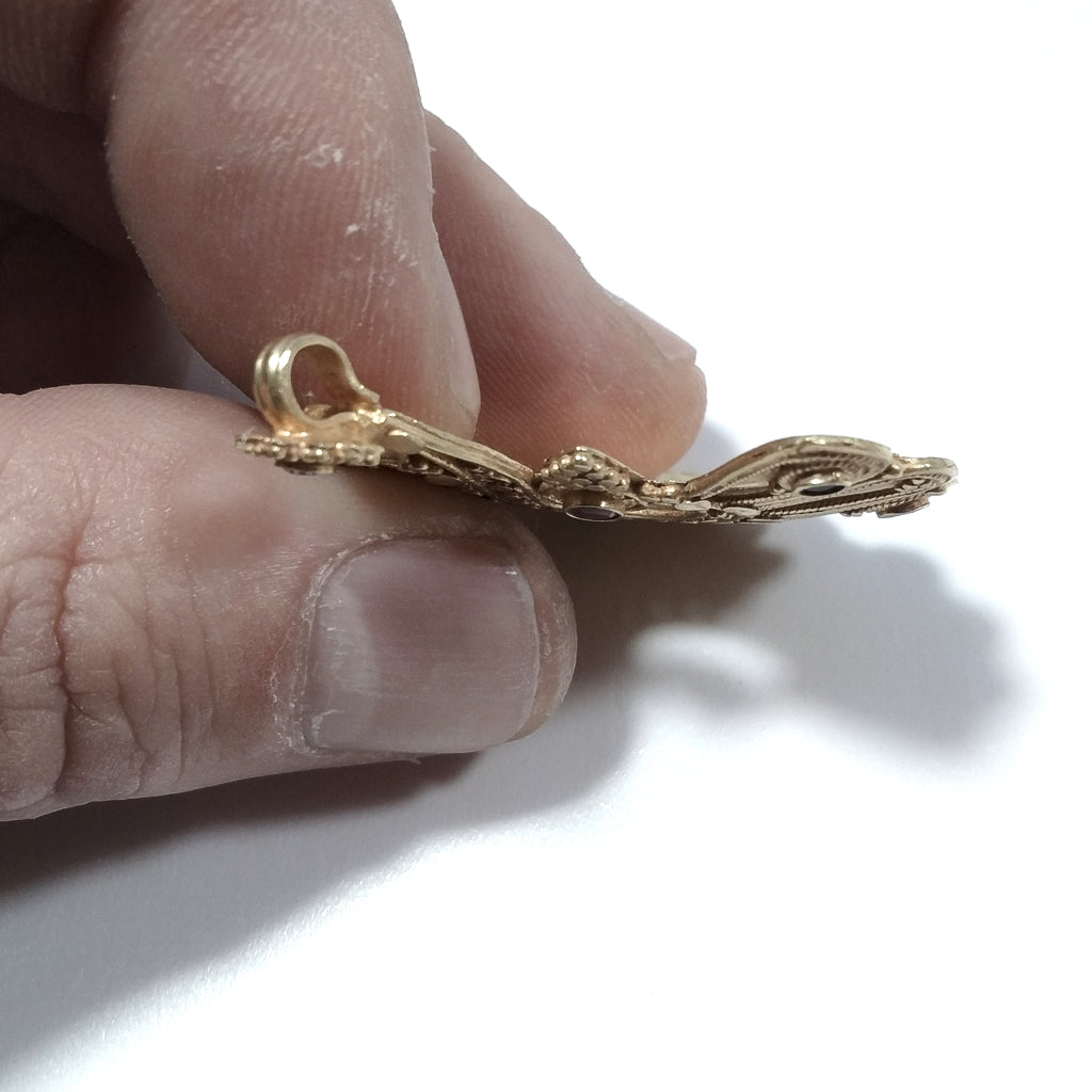 Ciondolo ETNICO in oro 22 carati ORNAMENTI etnici Rubino, Smeraldo, Perla | GIOIELLI IN ORO