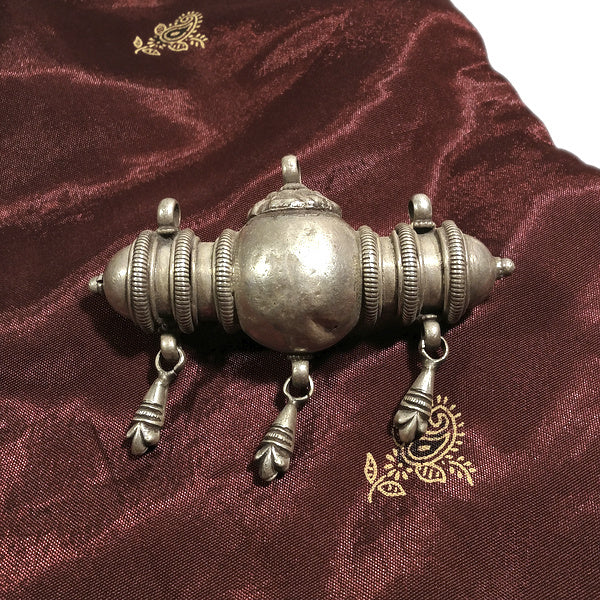 Ciondolo etnico in argento con porta preghiere - SARIFABAD
