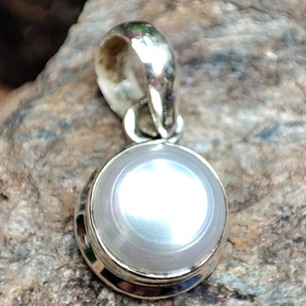 Ciondolo RATI con pietra PERLA in argento 925 Ciondolo artigianale
