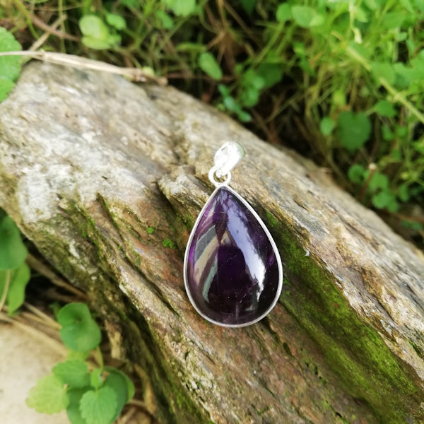 Ciondolo TANUSHRI con AMETISTA in argento 925 Ciondolo artigianale