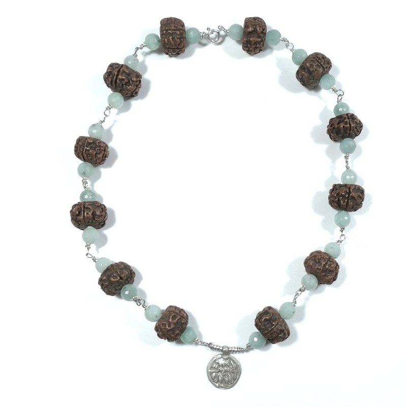 Collana ETNICA in argento 925 Collana artigianale Giada Rudraksha | JAPAMALA