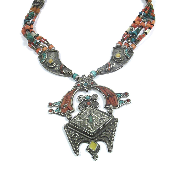 COLLANA ETNICA tibetana con turchese grezzo e corallo