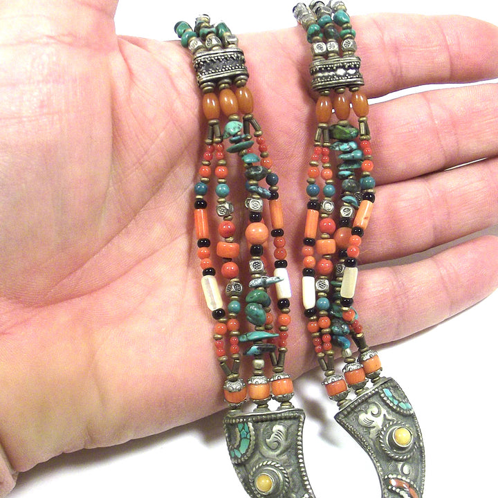 Tibetan ETHNIC NECKLACE with raw turquoise and coral