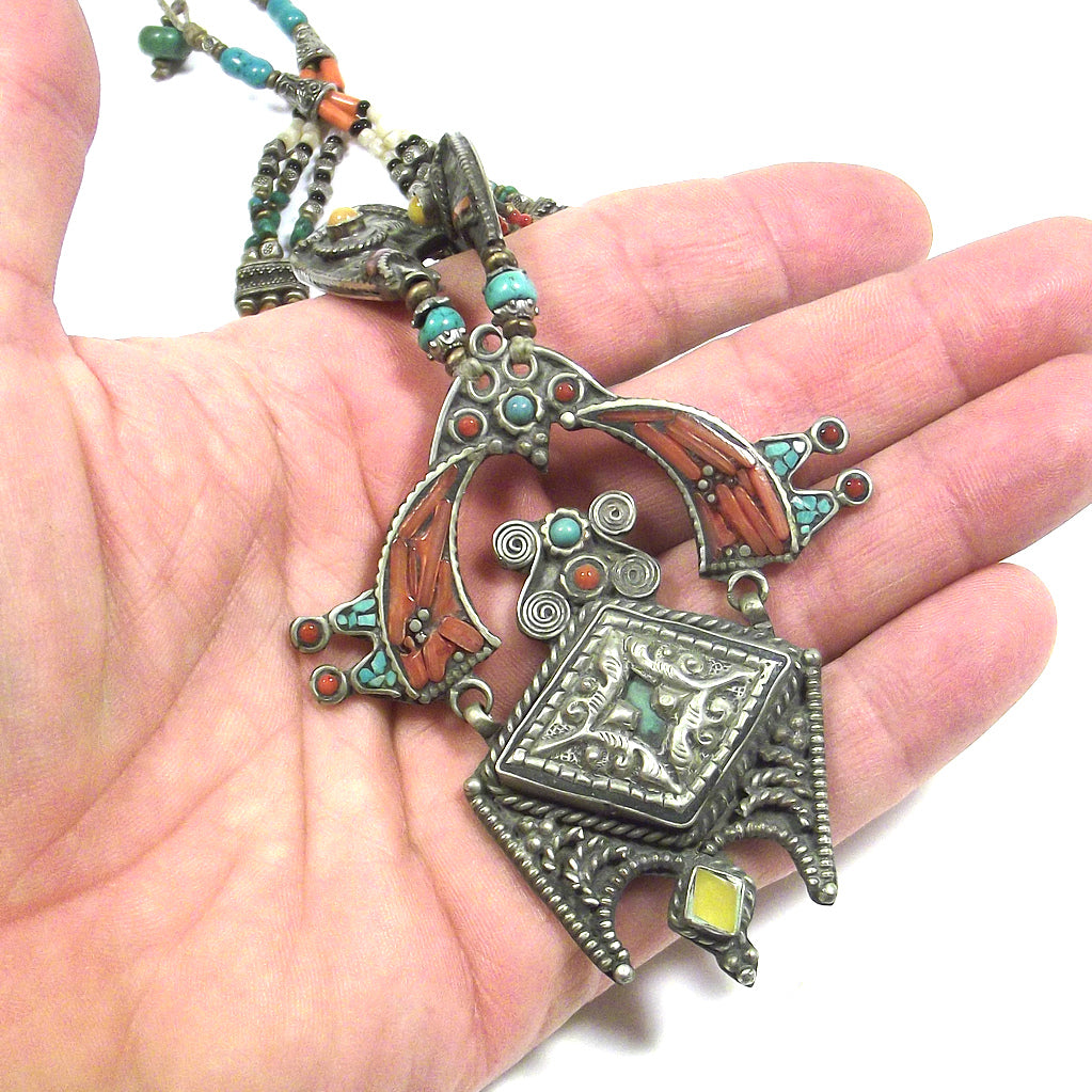 Tibetan ETHNIC NECKLACE with raw turquoise and coral