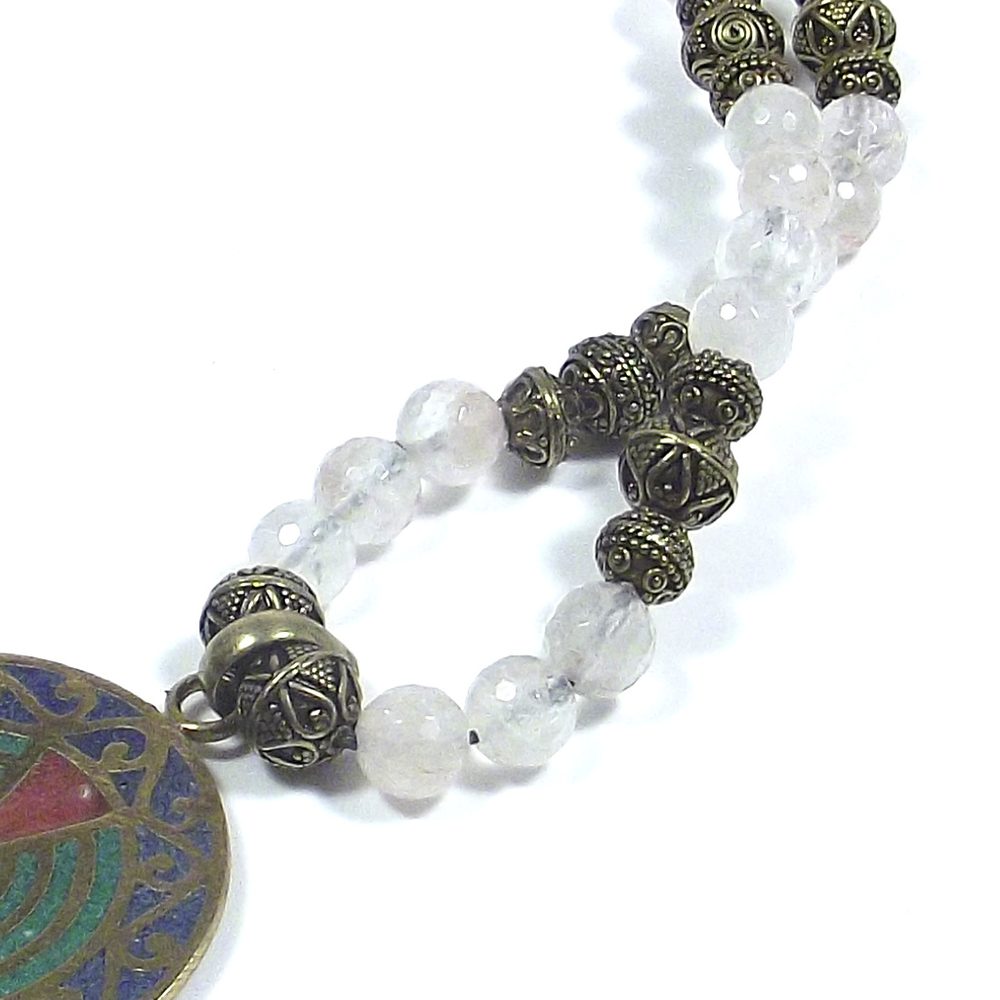 GIOIELLI etnici | COLLANA con cristallo di rocca sfaccettato e ottone