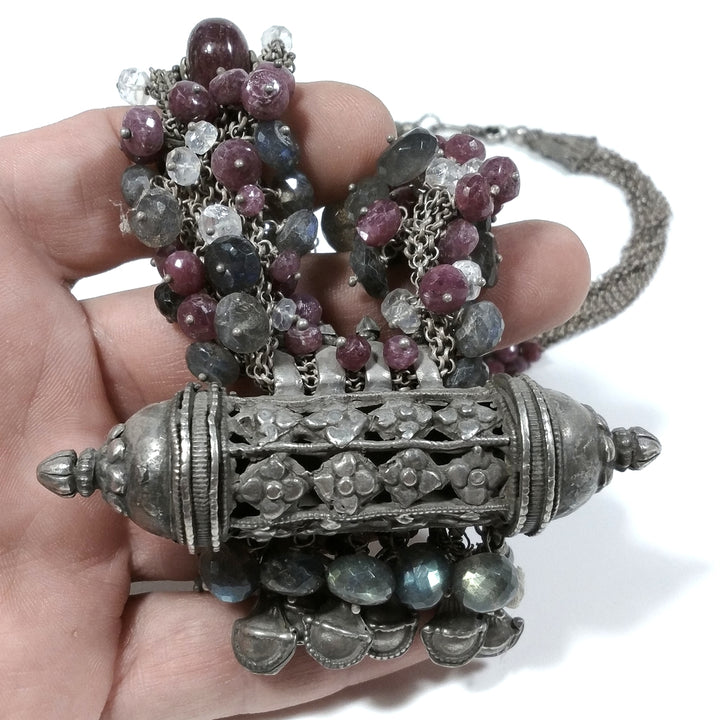 Collana ETNICA argento antico e RUBINO, PIETRA di LUNA | Gioielli etnici INDIA