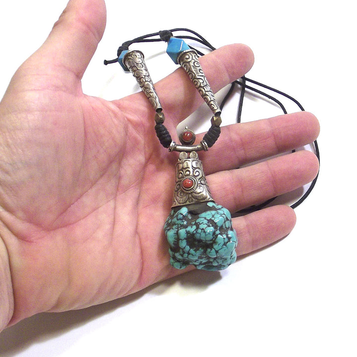 COLLANA ETNICA tibetana con turchese grezzo e corallo