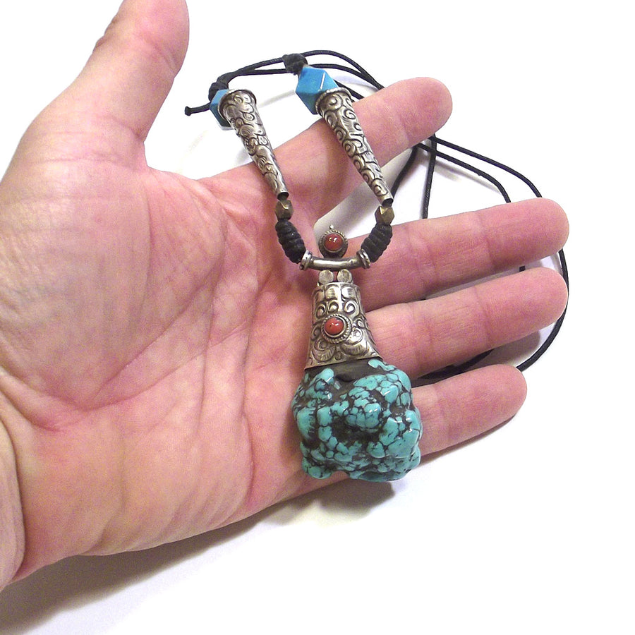 COLLANA ETNICA tibetana con turchese grezzo e corallo
