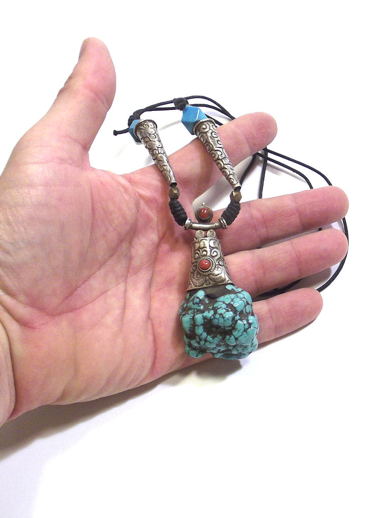 Tibetan ETHNIC NECKLACE with raw turquoise and coral