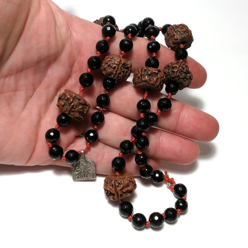 Collana ETNICA in argento 925 Collana artigianale Onice nero, Rudraksha | JAPAMALA β immagine4