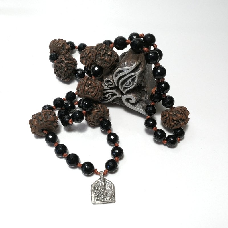 Collana ETNICA in argento 925 Collana artigianale Onice nero , Rudraksha | JAPAMALA