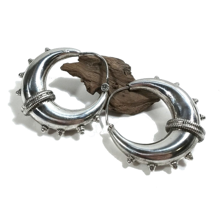 Cerchi in argento con punta e filigrana - bombati