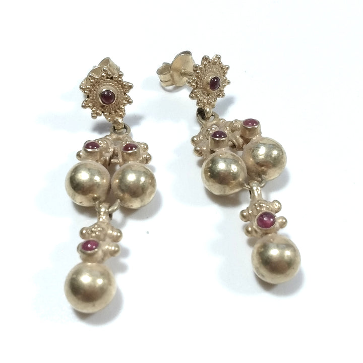 ETHNISCHE OHRRINGE 22 Karat Gold Handgefertigte Rubin-Ohrringe | ETHNISCH