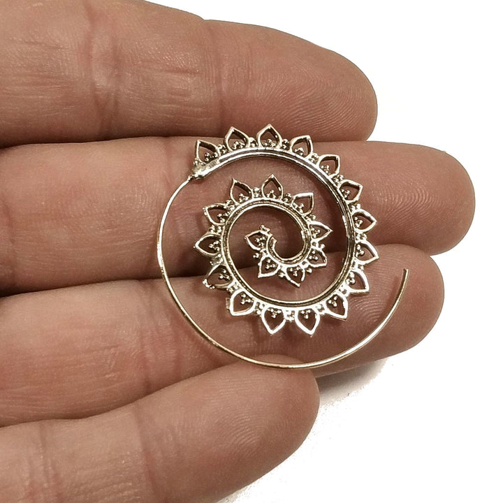 ETHNISCHE OHRRINGE Poliertes Messing