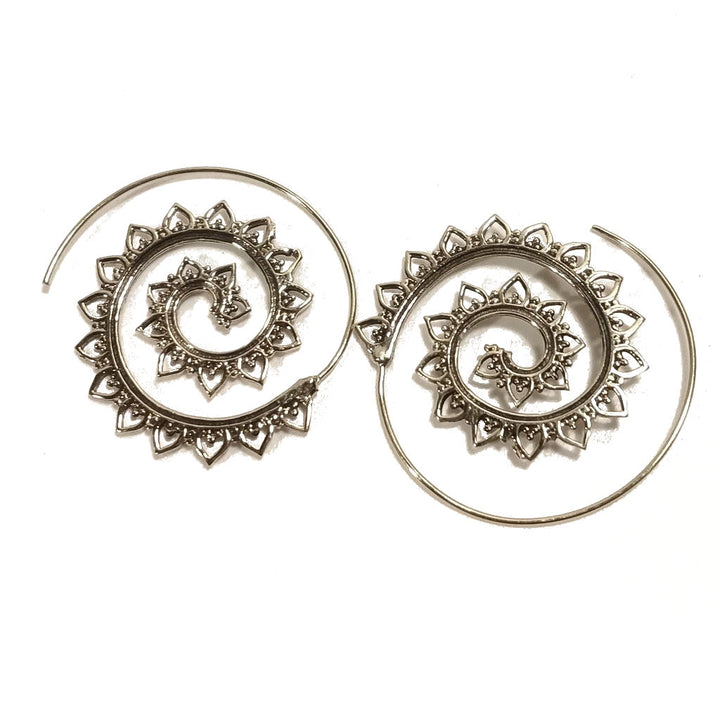 ETHNISCHE OHRRINGE Poliertes Messing