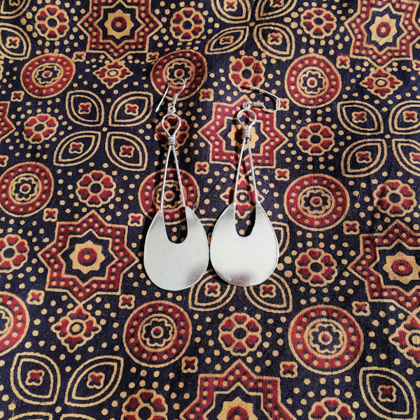 ORECCHINI etnici SHEFALI in ottone senza pietra | ORECCHINI etnici in ottone | ilmondodiwit.com