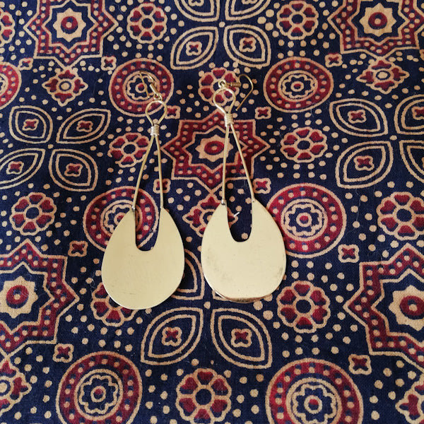 ORECCHINI etnici SHEFALI in ottone senza pietra | ORECCHINI etnici in ottone | ilmondodiwit.com