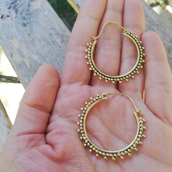 ORECCHINI etnici UDAYA cerchio in ottone | ORECCHINI etnici in ottone | ilmondodiwit.com