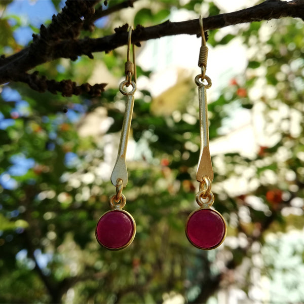 ORECCHINI etnici VASUDHA in ottone con pietra | ORECCHINI etnici in ottone | ilmondodiwit.com