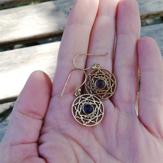 ORECCHINI etnici VILINA in ottone con pietra | ORECCHINI etnici in ottone | ilmondodiwit.com